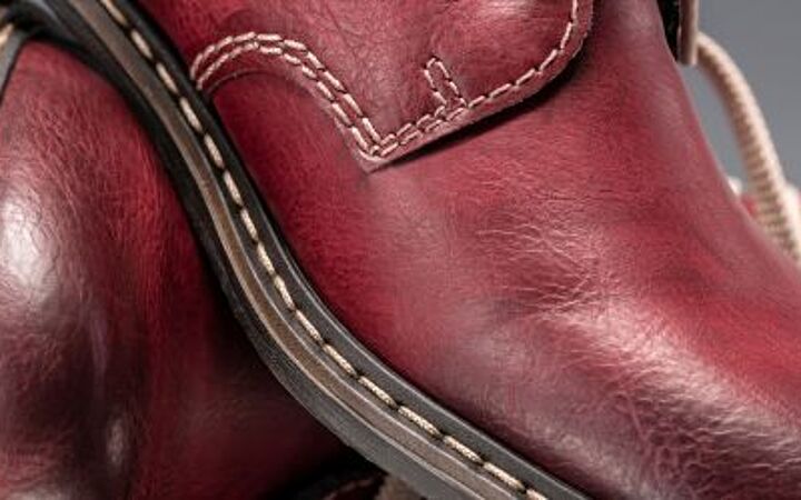 Solutions for hand sewing and decorative seams