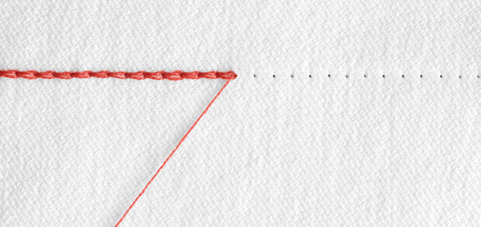 Thread balance after unpicking the seam – needle thread tension too tight