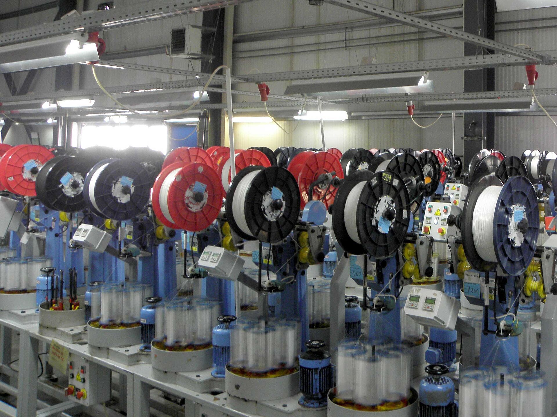 Braiding machine